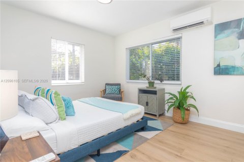 Villa ou maison à louer à Fort Lauderdale, Floride: 1 chambre, 47.1 m2 № 2386927 - photo 19