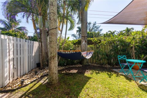 Villa ou maison à louer à Fort Lauderdale, Floride: 1 chambre, 47.1 m2 № 2386927 - photo 26