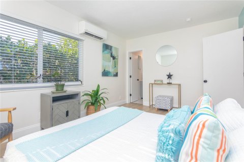 Villa ou maison à louer à Fort Lauderdale, Floride: 1 chambre, 47.1 m2 № 2386927 - photo 24