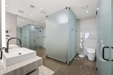 Condo in Fort Lauderdale, Florida, 3 bedrooms № 2178357 - photo 22