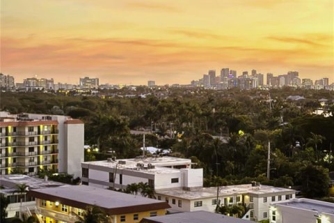Condo in Fort Lauderdale, Florida, 3 bedrooms № 2178357 - photo 24