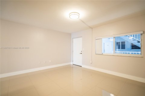 Appartement à louer à Miami Beach, Floride: 1 chambre, 72 m2 № 1890106 - photo 6