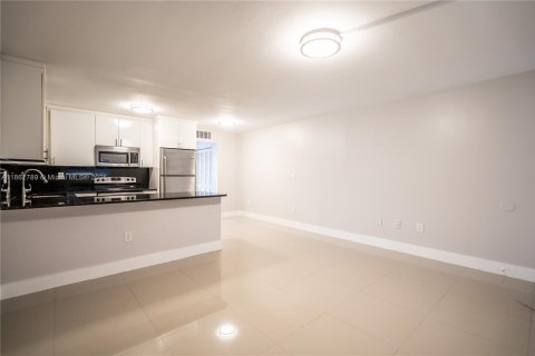 Appartement à louer à Miami Beach, Floride: 1 chambre, 72 m2 № 1890106 - photo 5