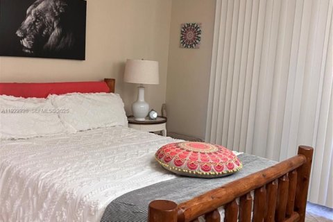 Copropriété à vendre à Deerfield Beach, Floride: 2 chambres, 87.05 m2 № 1987869 - photo 6