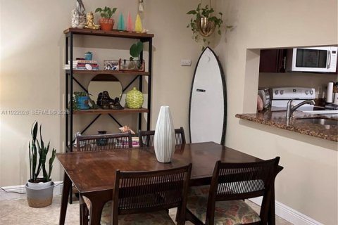 Copropriété à vendre à Deerfield Beach, Floride: 2 chambres, 87.05 m2 № 1987869 - photo 4