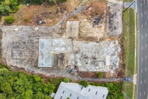 Propiedad comercial en venta en Fruitland Park, Florida № 627622 - foto 13