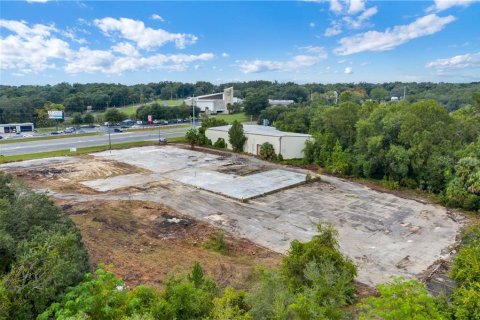 Propiedad comercial en venta en Fruitland Park, Florida № 627622 - foto 12