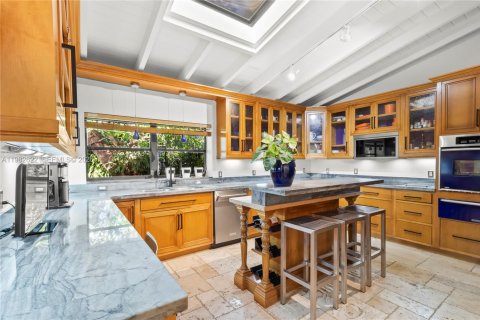 Снять в аренду виллу или дом в Форт-Лодердейл, Флорида 3 спальни, 214.23м2, № 2050062 - фото 16