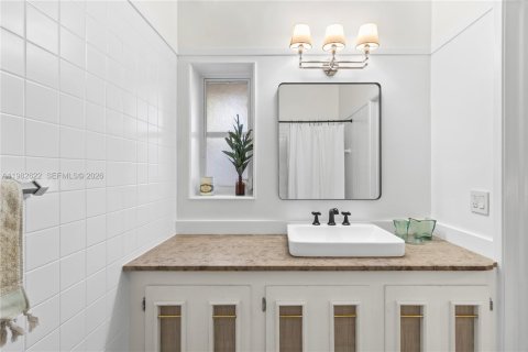 Снять в аренду виллу или дом в Форт-Лодердейл, Флорида 3 спальни, 214.23м2, № 2050062 - фото 29