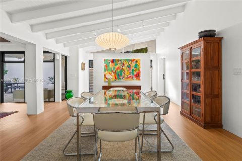 Снять в аренду виллу или дом в Форт-Лодердейл, Флорида 3 спальни, 214.23м2, № 2050062 - фото 8