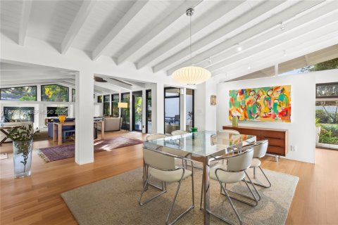 Снять в аренду виллу или дом в Форт-Лодердейл, Флорида 3 спальни, 214.23м2, № 2050062 - фото 9