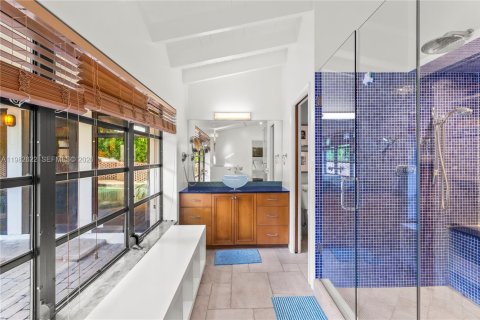 Снять в аренду виллу или дом в Форт-Лодердейл, Флорида 3 спальни, 214.23м2, № 2050062 - фото 30