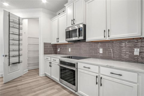 Villa ou maison à vendre à Palm Bay, Floride: 4 chambres, 236.34 m2 № 2197141 - photo 12
