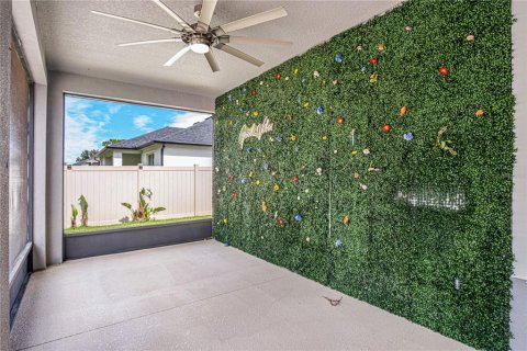 Villa ou maison à vendre à Palm Bay, Floride: 4 chambres, 236.34 m2 № 2197141 - photo 27