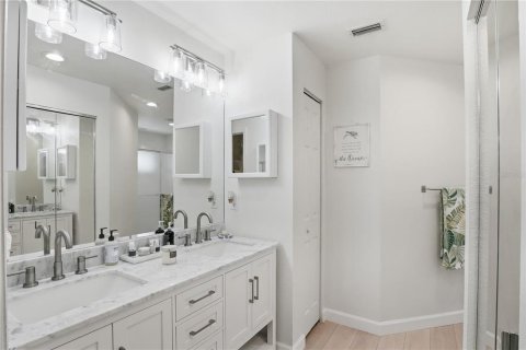 Condominio en venta en Bradenton, Florida, 2 dormitorios, 125.05 m2 № 2093307 - foto 24