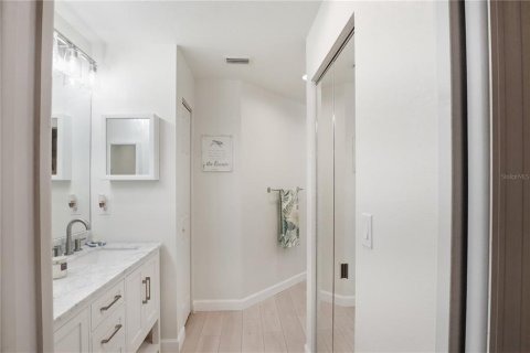 Condominio en venta en Bradenton, Florida, 2 dormitorios, 125.05 m2 № 2093307 - foto 25