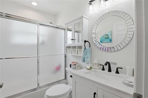 Condominio en venta en Bradenton, Florida, 2 dormitorios, 125.05 m2 № 2093307 - foto 16