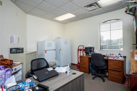 Commercial property in Lady Lake, Florida 329.99 sq.m. № 2212843 - photo 15