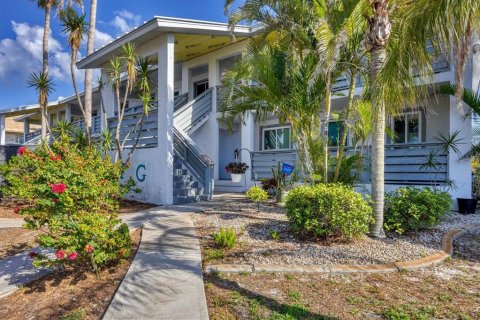 Condo in Englewood, Florida, 2 bedrooms  № 1615040 - photo 1