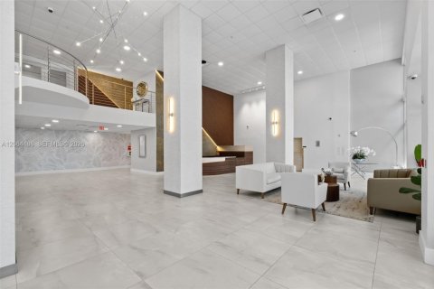 Condominio en alquiler en Hollywood, Florida, 1 dormitorio, 94.85 m2 № 2353711 - foto 5