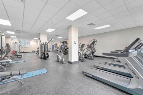 Condominio en alquiler en Hollywood, Florida, 1 dormitorio, 94.85 m2 № 2353711 - foto 9