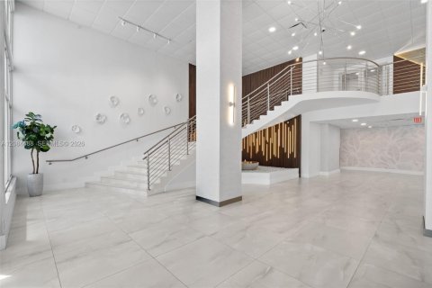 Condominio en alquiler en Hollywood, Florida, 1 dormitorio, 94.85 m2 № 2353711 - foto 6