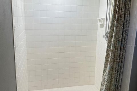 Condo in Tampa, Florida, 2 bedrooms  № 1632513 - photo 22