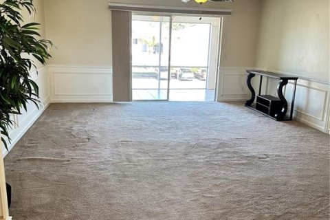 Condo in Tampa, Florida, 2 bedrooms  № 1632513 - photo 11