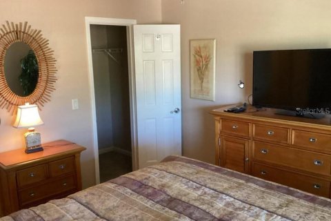 Condo in Tampa, Florida, 2 bedrooms  № 1632513 - photo 25