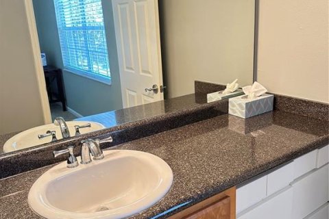 Condo in Tampa, Florida, 2 bedrooms  № 1632513 - photo 21