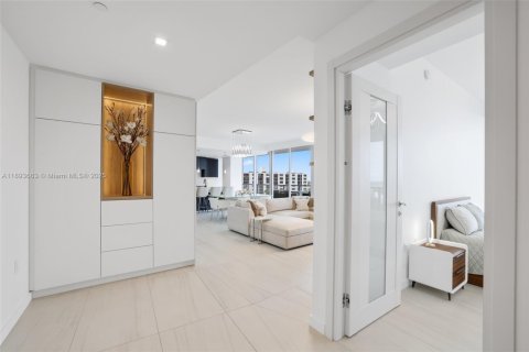 Condo in Fort Lauderdale, Florida, 2 bedrooms  № 2012626 - photo 5