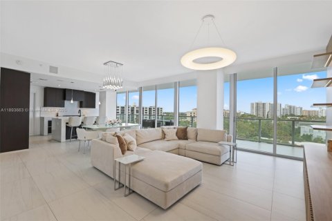 Condo in Fort Lauderdale, Florida, 2 bedrooms  № 2012626 - photo 6