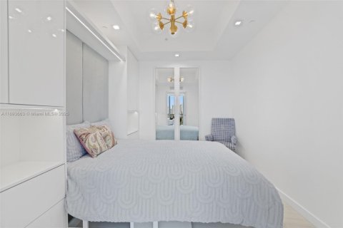 Condo in Fort Lauderdale, Florida, 2 bedrooms  № 2012626 - photo 23