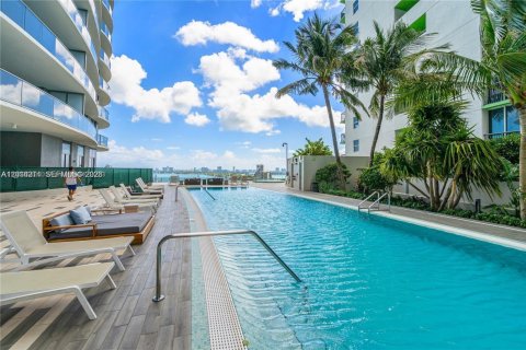 Condo à Miami, Floride, 1 chambre  № 2076201