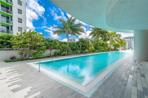 Copropriété à louer à Miami, Floride: 1 chambre, 90.95 m2 № 2076201 - photo 11