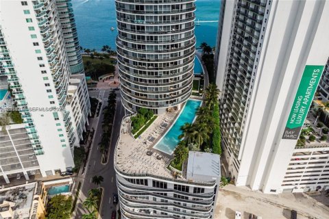 Copropriété à louer à Miami, Floride: 1 chambre, 90.95 m2 № 2076201 - photo 14