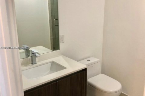 Copropriété à louer à Miami, Floride: 1 chambre, 90.95 m2 № 2076201 - photo 4