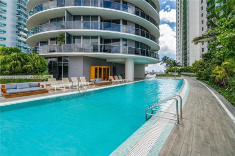 Copropriété à louer à Miami, Floride: 1 chambre, 90.95 m2 № 2076201 - photo 12