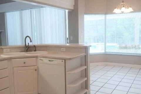 House in Eustis, Florida 3 bedrooms, 246.19 sq.m. № 1866063 - photo 10