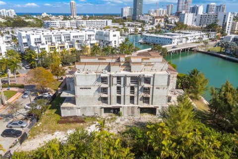 Земельный участок в Майами-Бич, Флорида № 2058243