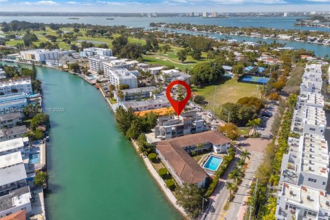 Купить земельный участок в Майами-Бич, Флорида № 2058243 - фото 10