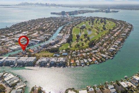 Купить земельный участок в Майами-Бич, Флорида № 2058243 - фото 12