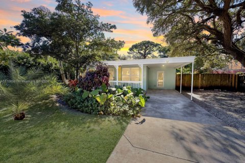 House in Fort Lauderdale, Florida 2 bedrooms, 81.57 sq.m. № 2088577
