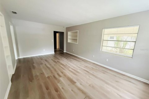 Villa ou maison à vendre à Lakeland, Floride: 3 chambres, 125.05 m2 № 2414969 - photo 5