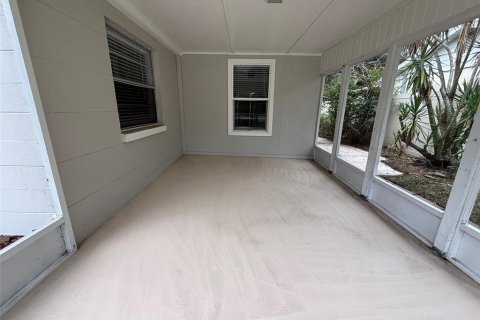Villa ou maison à vendre à Lakeland, Floride: 3 chambres, 125.05 m2 № 2414969 - photo 2