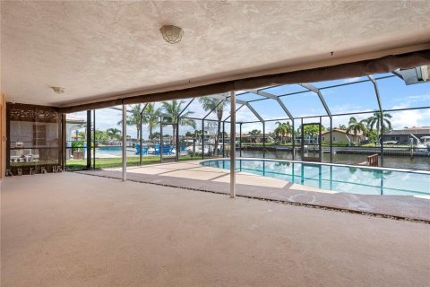 Villa ou maison à vendre à Saint Petersburg, Floride: 4 chambres, 201.97 m2 № 1337275 - photo 8