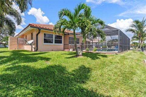 Villa ou maison à vendre à Saint Petersburg, Floride: 4 chambres, 201.97 m2 № 1337275 - photo 19