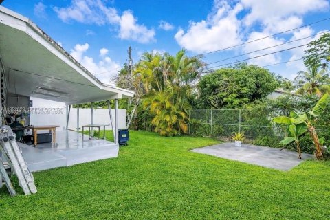 Купить виллу или дом в Майами, Флорида 4 спальни, 153.1м2, № 2056107 - фото 19