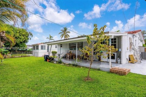 Купить виллу или дом в Майами, Флорида 4 спальни, 153.1м2, № 2056107 - фото 20