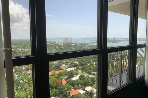 Condominio en venta en Miami, Florida, 2 dormitorios, 113.81 m2 № 2029845 - foto 21